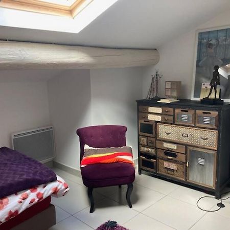 Loft Au Coeur De Nimes Apartment Luaran gambar