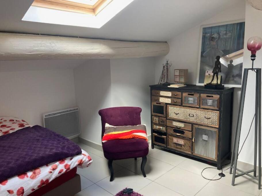 Loft Au Coeur De Nimes Apartment Luaran gambar